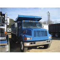 1996 INTERNATIONAL 4900 T/A DUMP