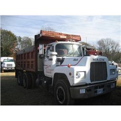 1978 MACK R685ST T/A DUMP