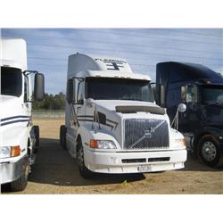1998 VOLVO VNL-64T T/A TRUCK TRACTOR