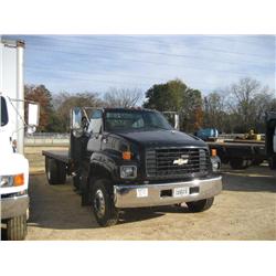 2001 CHEVROLET C6500 S/A FLATBED TRUCK