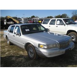 1995 LINCOLN TOWN CAR