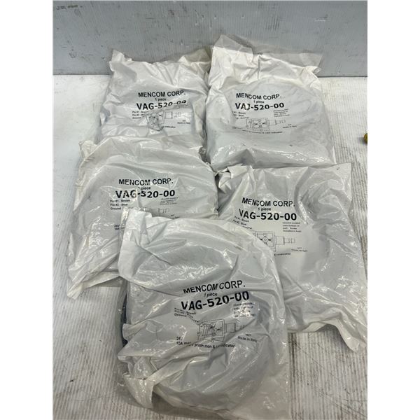 (5) Mencom #VAG-520-00 Cables