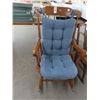 Image 1 : Oak Rocker w/Pad