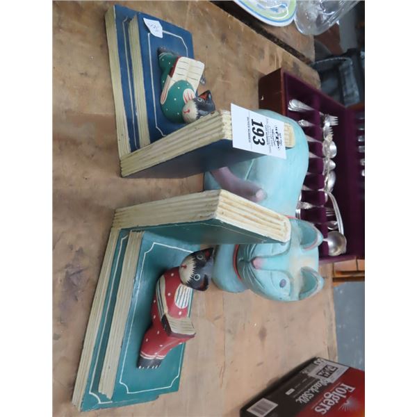 Carved Cat, Cat Bookends