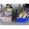 Image 1 : Tubs w/Easter Décor