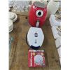 Image 1 : Waffle Maker, Smoke Alarm, Cooker
