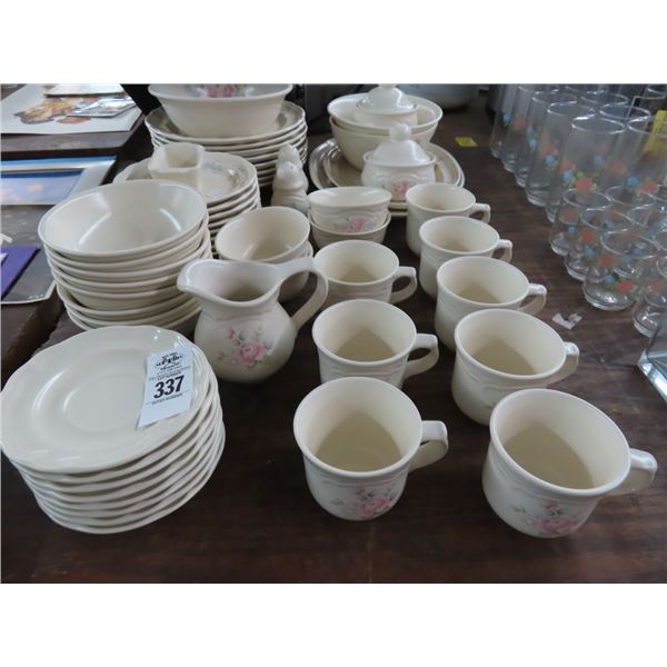 Pfaltzgraf Floral China Set