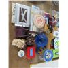 Image 2 : Souvenir Watches, Coasters, Photos, Miniature, View Master, Figurines