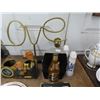 Image 3 : Souvenir Plates, Binoculars, Shakers, Collectibles