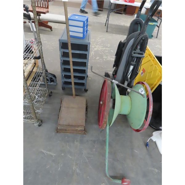 Vintage Hose Reel, Vac