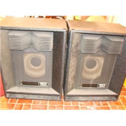 Kustom Speakers, model#1501L (28"Tall)