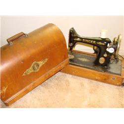 Singer Sewing Machine in Wood Carry Case