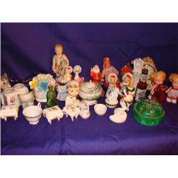 Large amount of figurines & knick-Knacks (32 items)