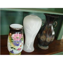 3 Vases