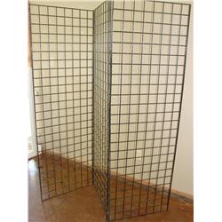 3 Section Wire Display