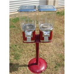 25 Cent vending/candy machine w/key