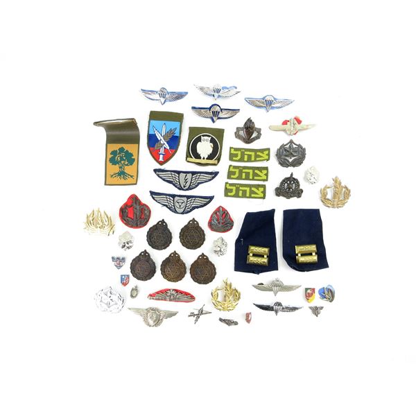 ASSORTED ISRAELI MILITARY BADGE LOT