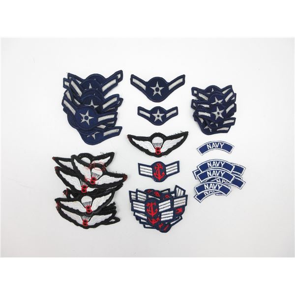 ASSORTED MILITARY BADGE LOT