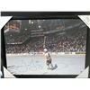 Image 1 : PROFESSIONALLY FRAMED JAROMIR JAGR SIGNED PITTSBURG PENGUINS CUP WIN PHOTO (FRAMEWORTH COA)