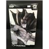 Image 1 : UNOPENED COLLECTIBLE DC ARTISTS ALLEY: BATMAN BLACK AND WHITE