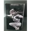 Image 2 : UNOPENED COLLECTIBLE DC ARTISTS ALLEY: BATMAN BLACK AND WHITE STATUE