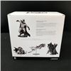 Image 3 : UNOPENED COLLECTIBLE DC ARTISTS ALLEY: BATMAN BLACK AND WHITE