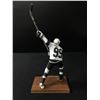 Image 2 : WAYNE GRETZKY SIGNED SALVINO FIGURINE 300/950 (UPPER DECK COA)