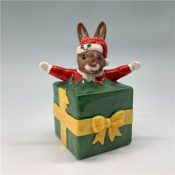 Royal Doulton Bunnykins Figurine, Santas Helper DB192