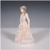Image 3 : Coalport Porcelain Figurine, Beau Monde Charlotte