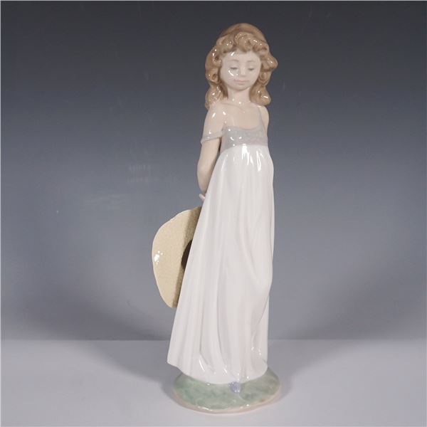 Lladro Natural Beauty 1008114 Figurine