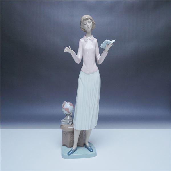 Lladro Today's Lesson Figurine 01006659
