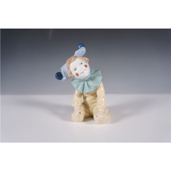 NAO by Lladro Figurine, Clown with Ruffled Collar 01067