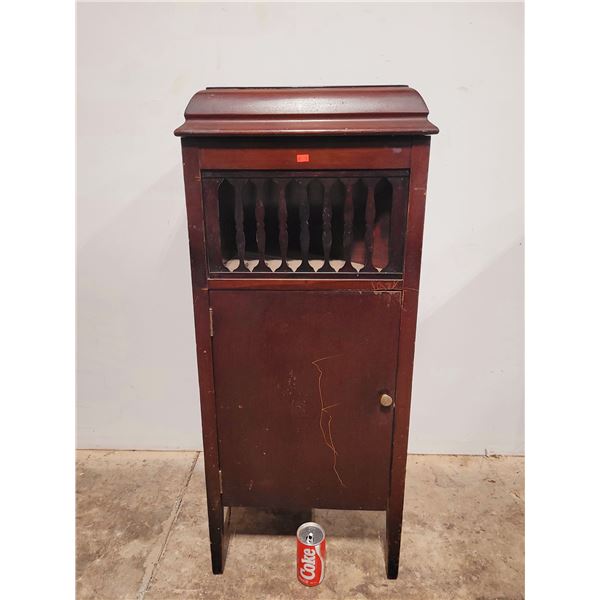 VTG Lyric Gramophone Made in Canada