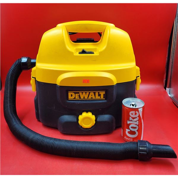 Yellow/Black DeWalt Shop Vac