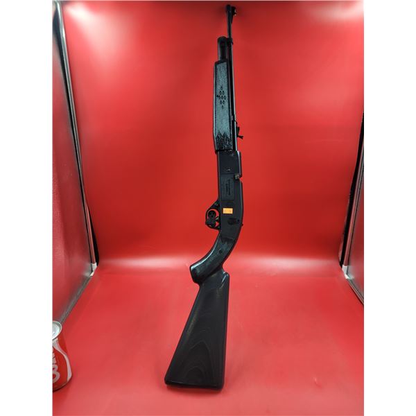 Crosman Air Guns Model 781 Airsoft Rifle