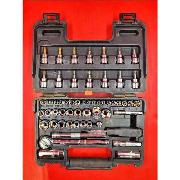 Ratchet & Socket Set