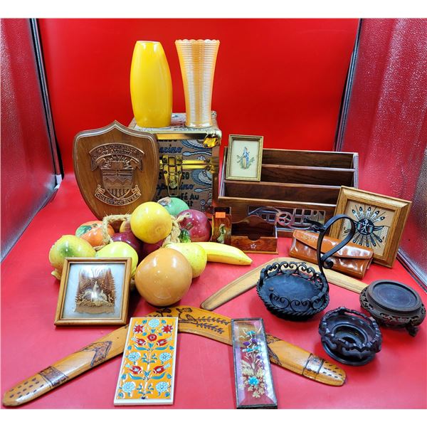 Wooden Boomerangs, Plaques, Vases & Décor Lot