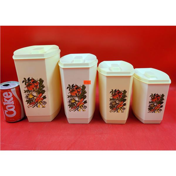 VTG Set Of Plastic Kitchen Containers