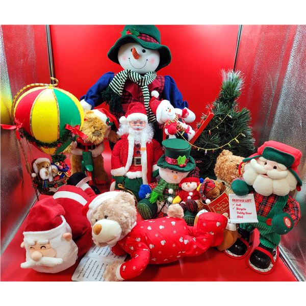 Lot Of Christmas Décor