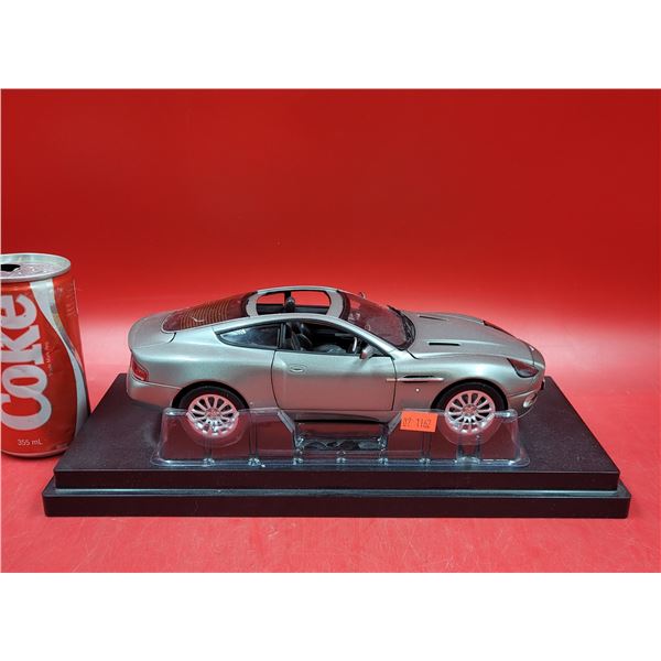 VTG James Bond 1:43 Scale Ashton Martin V12 Die Cast Vanquish Car