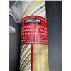 Image 2 : Kirkland Double-Sided Gift Wrap Roll with 270 Sq. Ft.