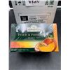 Image 2 : Ahmad Tea Peach & Passion Fruit Black Tea, 6 Packs of 20 Enveloped Tea Bags