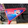 Image 2 : Vileda Oskar Broom with Angled Bristles & Dustpan Set