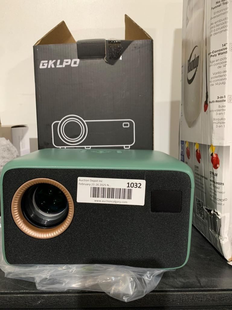 GK LPO Green Projector with HDMI and USB Compatibility