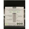 Image 2 : Reduce 2-Pack 24 Oz Mugs With Adjustable Flow Lids in Beige and Purple