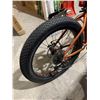 Image 8 : Northrock XCF Fat Tire Mountain Bike 26, Shimano Components, 10-Speed