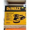 Image 2 : DeWALT DWE6421 Hook and Loop Random Orbit Sander, 127 mm