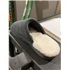 Image 2 : Nuknuuk Men’s Slippers Size 9 in Grey with Faux Fur Lining