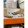 Image 2 : Set of 6 Broil King Cedar Grilling Planks, 7.4 in x 15 in