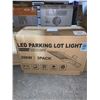 Image 2 : LED Parking Lot Light With Photocell Dusk to Dawn, 200W, 3-Pack